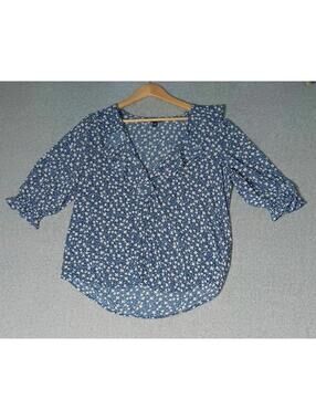Lauren Ralph Lauren Button Up Blouse Womens Size Large Blue Floral Ruffled Vneck